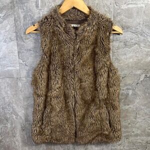 Maurices Brown faux fur zip up vest  Woman's Medium #winteraccessories